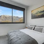 فيلة La Roche & Le *